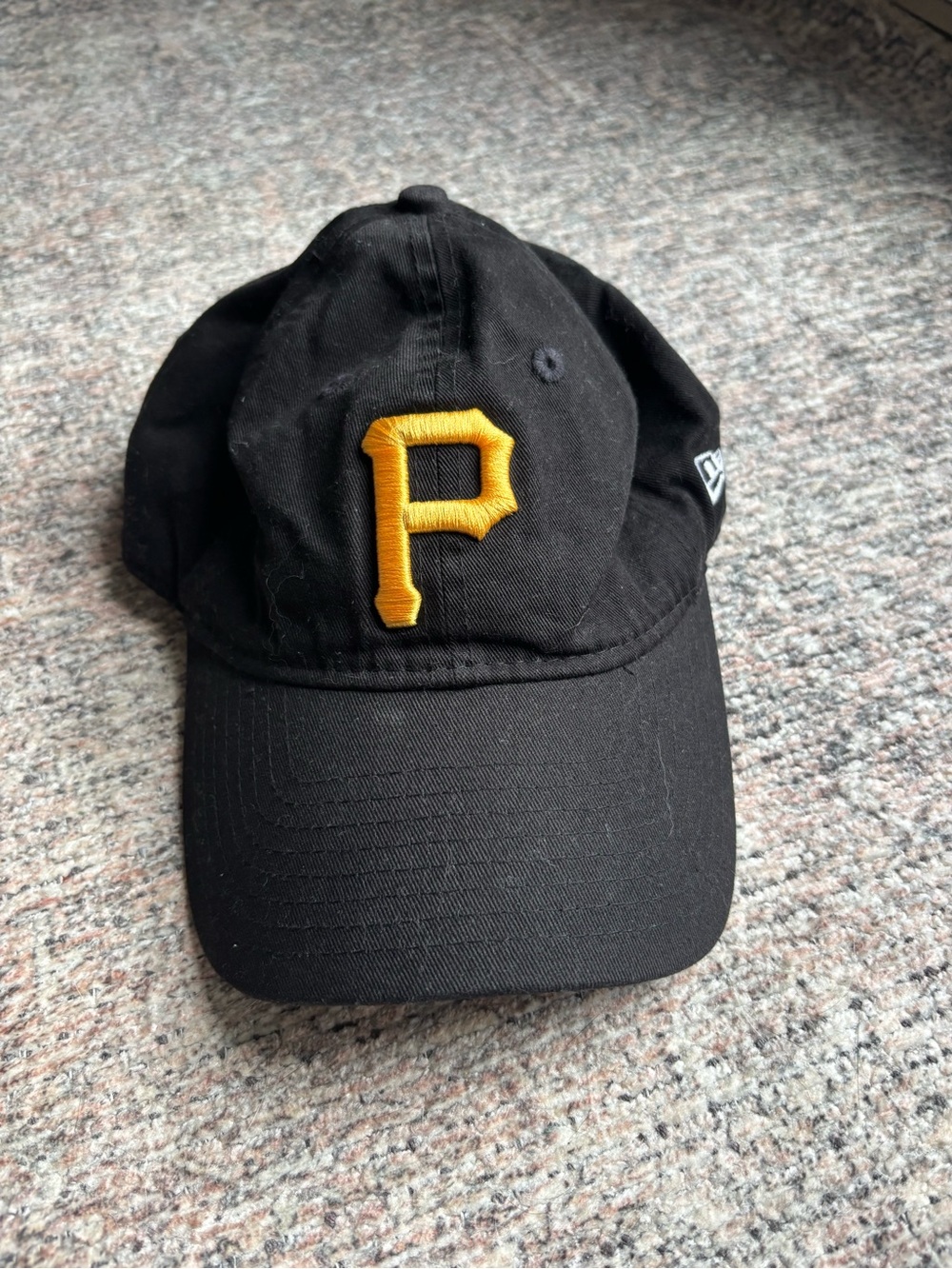 Pittsburgh Pirates baseball cap - women’s